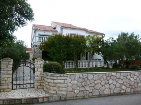 Отель Apartments Bilava  Бетина